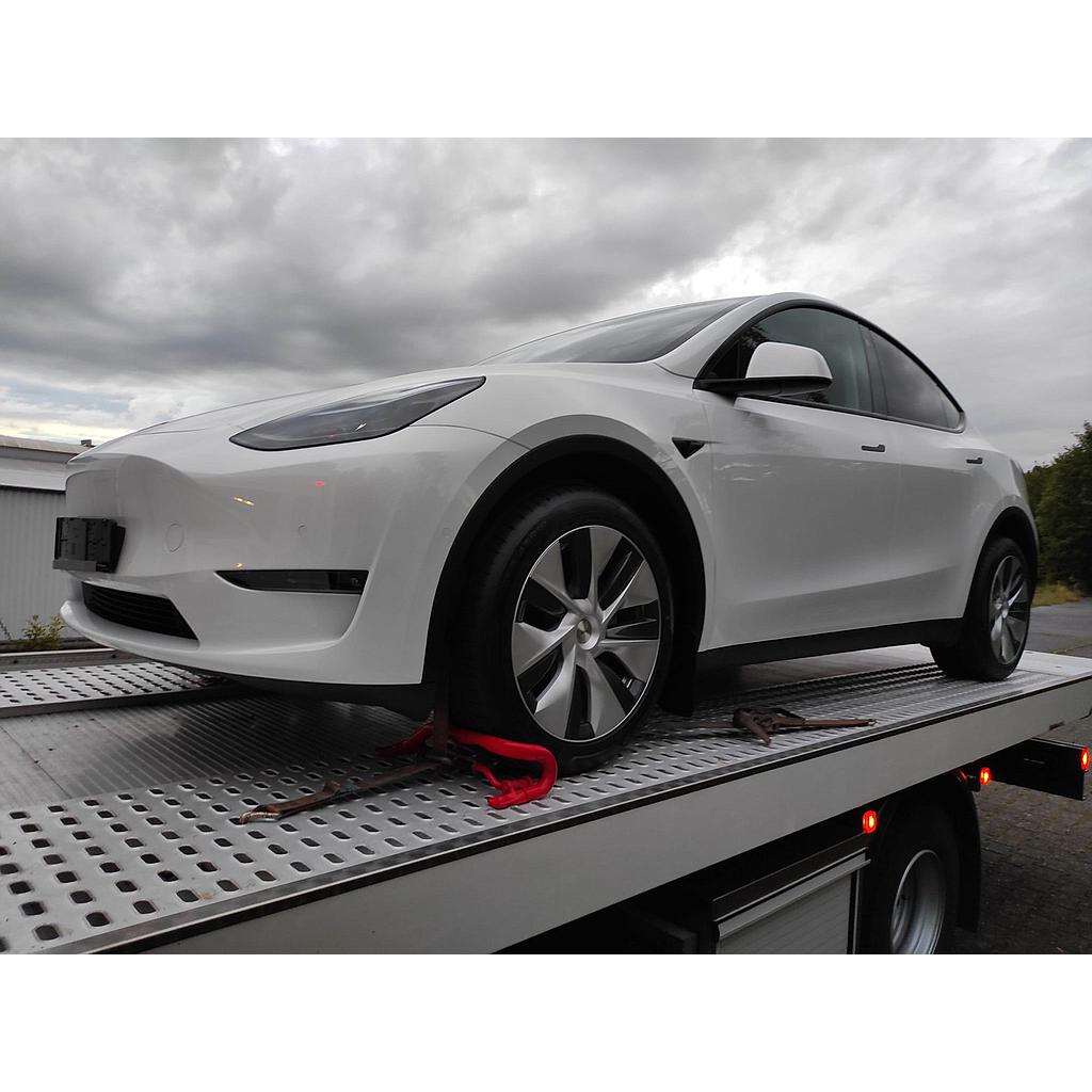 Elektromobilis Tesla Model Y -  Ilgo nuotolio baterija - Baltas - 19&quot; Gemini ratlankiai - Juodas premium interjeras - Bazinis autopilotas - 2021.xx.xx