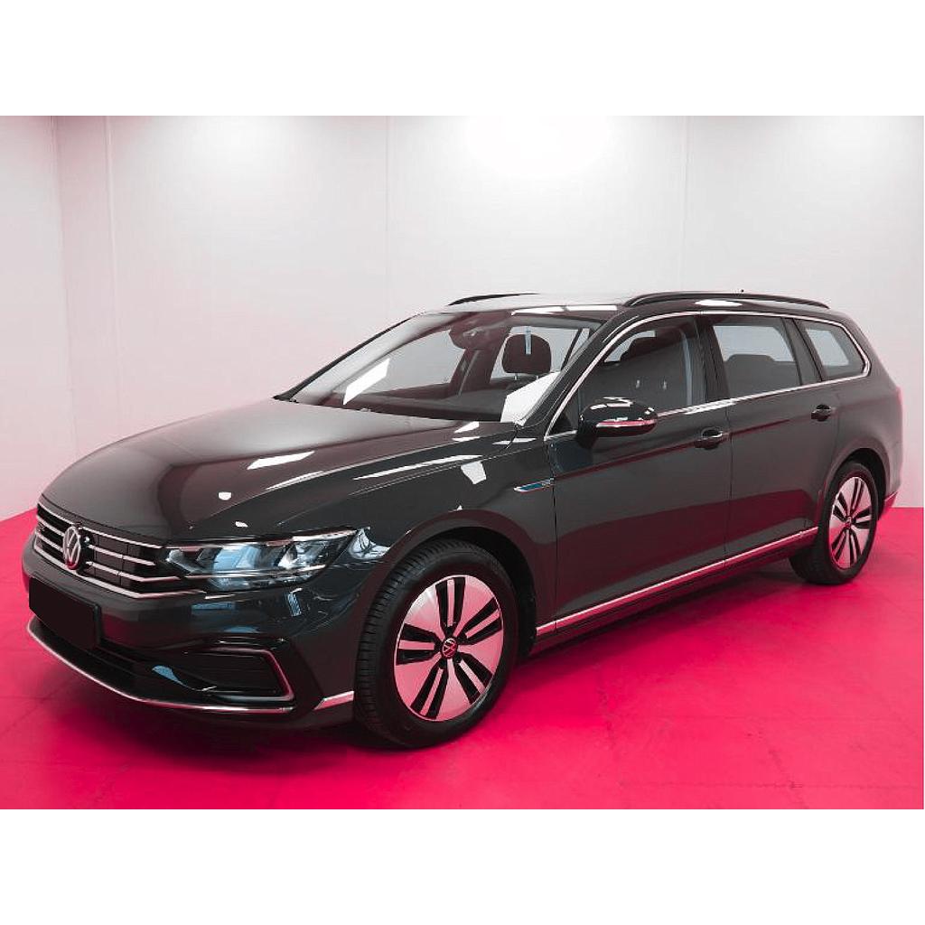 Volkswagen Passat Variant - GTE 1.4TSI DSG - Benzin/Electro Plug-in Hybrid  160 кВт / 218 ЛС - аккумулятор 10.4 кВтч - Серый - 17&quot; &quot;Montpellier&quot; диски - 31000 км - 2021.03.