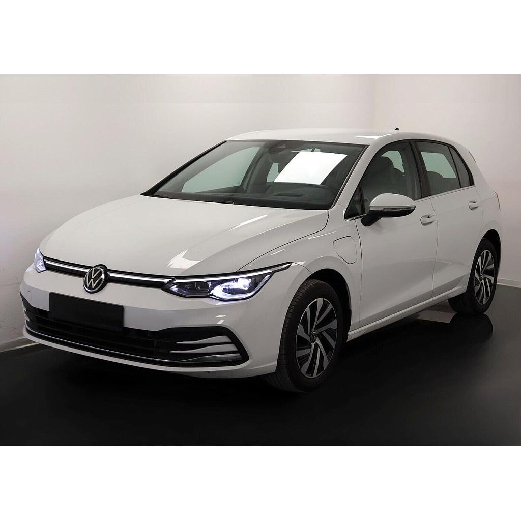 Volkswagen Golf- GTE 1.4TSI DSG - Benzin/Electro Plug-in Hybrid  180kW/245ЛС - 13кВбч  батарея - Белый - 16&quot; &quot;San Antonio&quot; колеса - 41000 км - 2020.11.