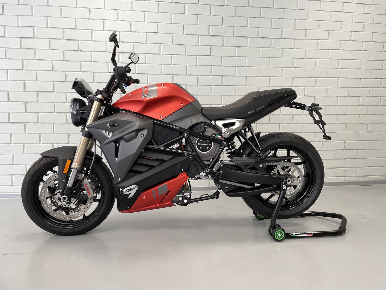 Elektrinis motociklas ENERGICA EsseEsse9+ EU 2022