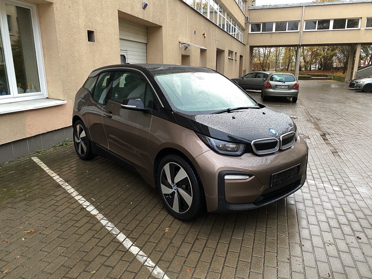 Electric vehicle BMW i3 - Battery 42 kWh 120Ah - Beige - 19&quot; Turbine rims - Brown leather interior - Driving assistant plus - LED lights - Heat pump - 22500 km - 2019.12.11