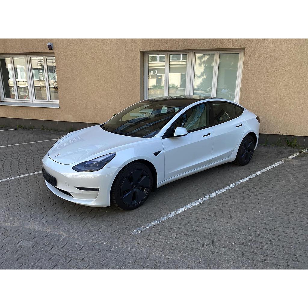Elektromobilis Tesla Model 3 -  Ilgo nuotolio baterija - Baltas - 18" Aero ratlankiai - Juodas premium interjeras - Enhanced autopilotas - 12700 km - 2021.09.29