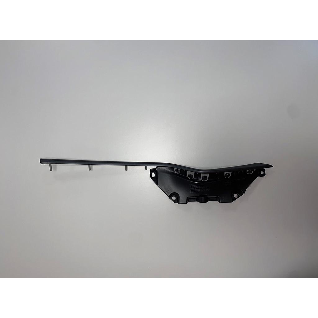 Pull cut and graphite decor for right front door (Model S 2021)