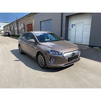 Electric vehicle Hyundai IONIQ electric -  38 kWh - Liquid sand - 16" wheels  - Grey leather interior - Premium packet - 1000 km - 2020.05.13