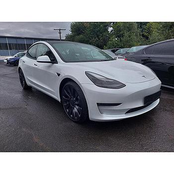 Elektromobilis Tesla Model 3 Performance - Ilgo nuotolio baterija - Baltas - 20" Uberturbine ratlankiai - Juodas premium interjeras - FSD autopilotas - 2021.xx.xx