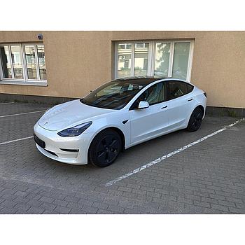 Elektromobilis Tesla Model 3 -  Ilgo nuotolio baterija - Baltas - 18" Aero ratlankiai - Juodas premium interjeras - Enhanced autopilotas - 12700 km - 2021.09.29